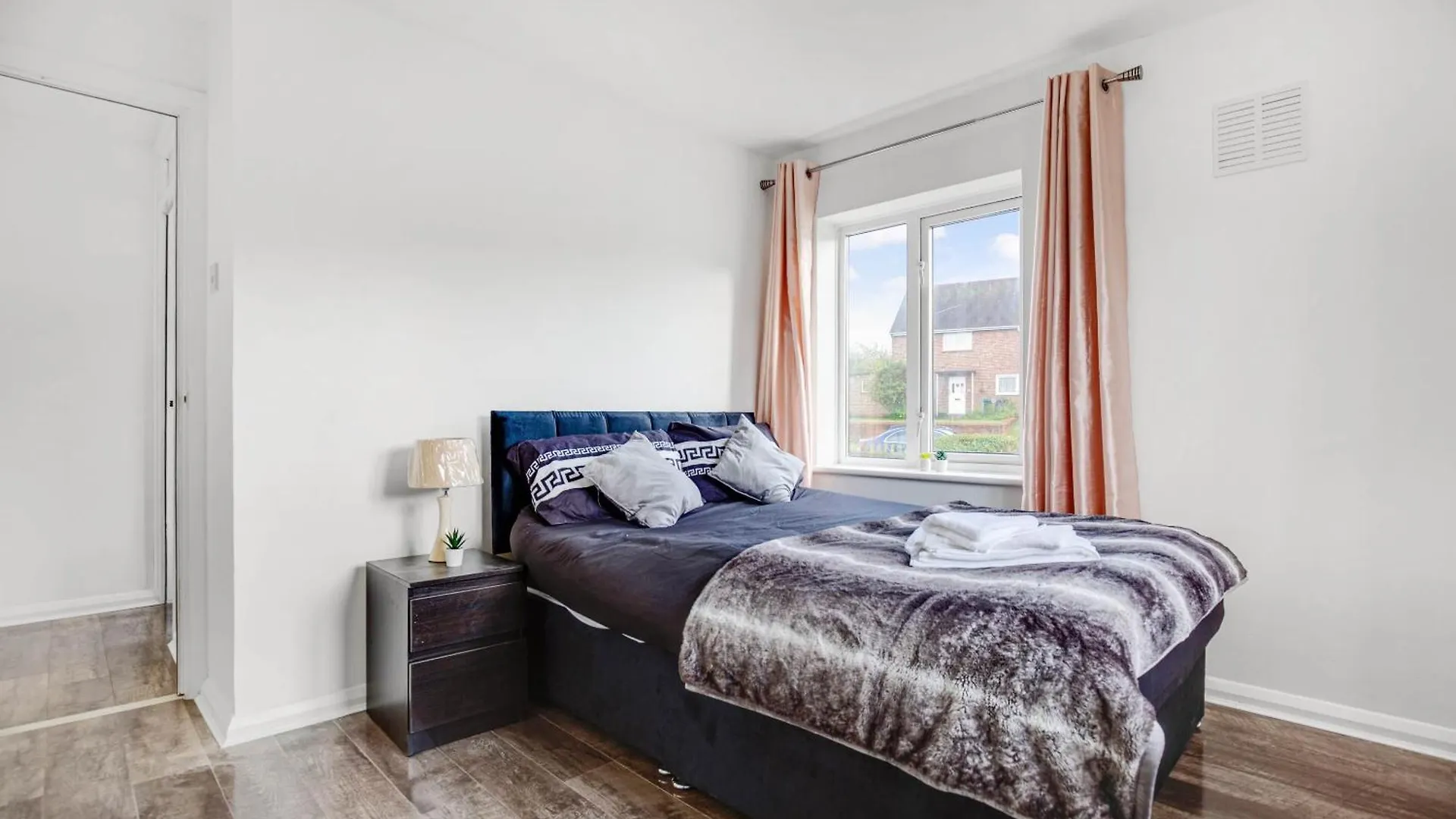 Luxury 3 Bedroom Home In Brighton